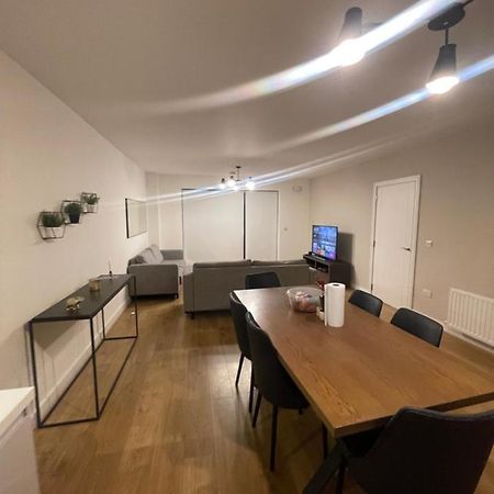 Private Room In A New Shared Apartment Maynooth Exteriör bild