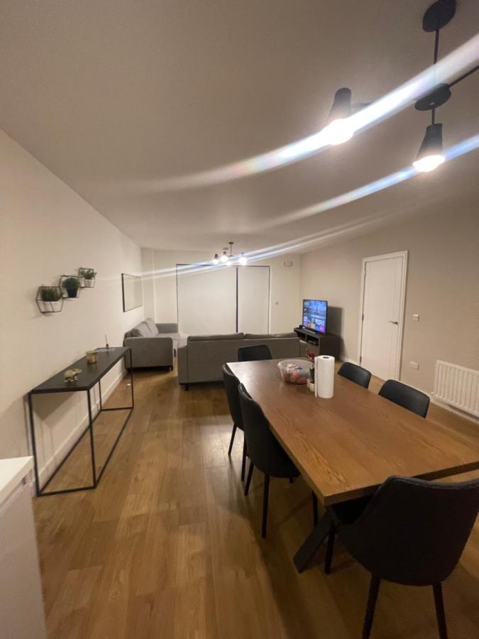 Private Room In A New Shared Apartment Maynooth Exteriör bild